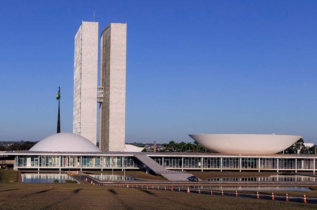 Entre as medidas sugeridas está o fim da licença remunerada para servidores que disputam eleições (Foto: Roque de Sá/ Agência Senado)