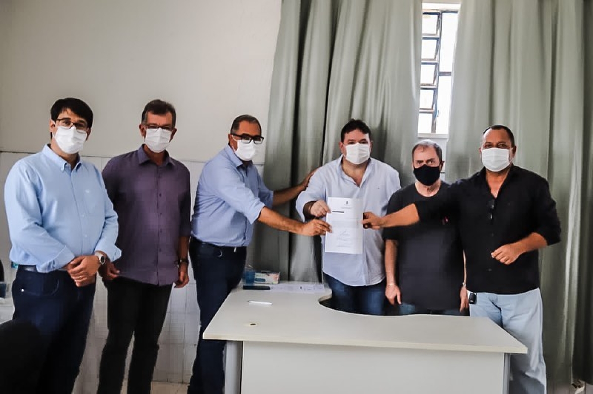 Indústrias em Socorro (Foto: Site Laércio Oliveira)