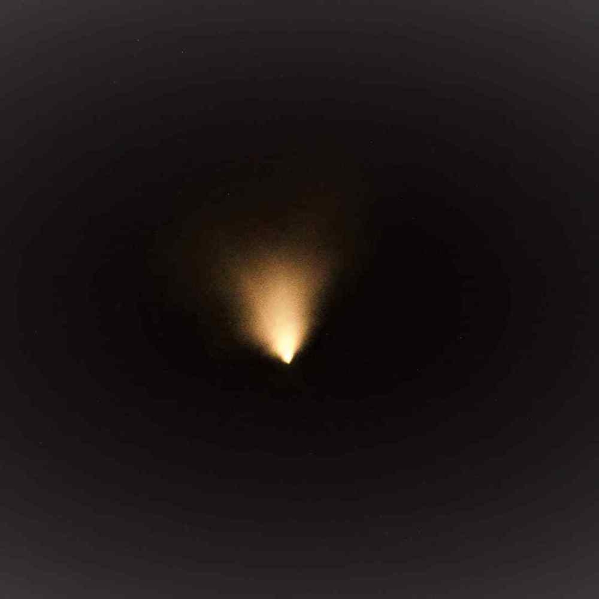 O foguete deixou para trás um rastro de vapor quente (Foto: Augusto Almeida)