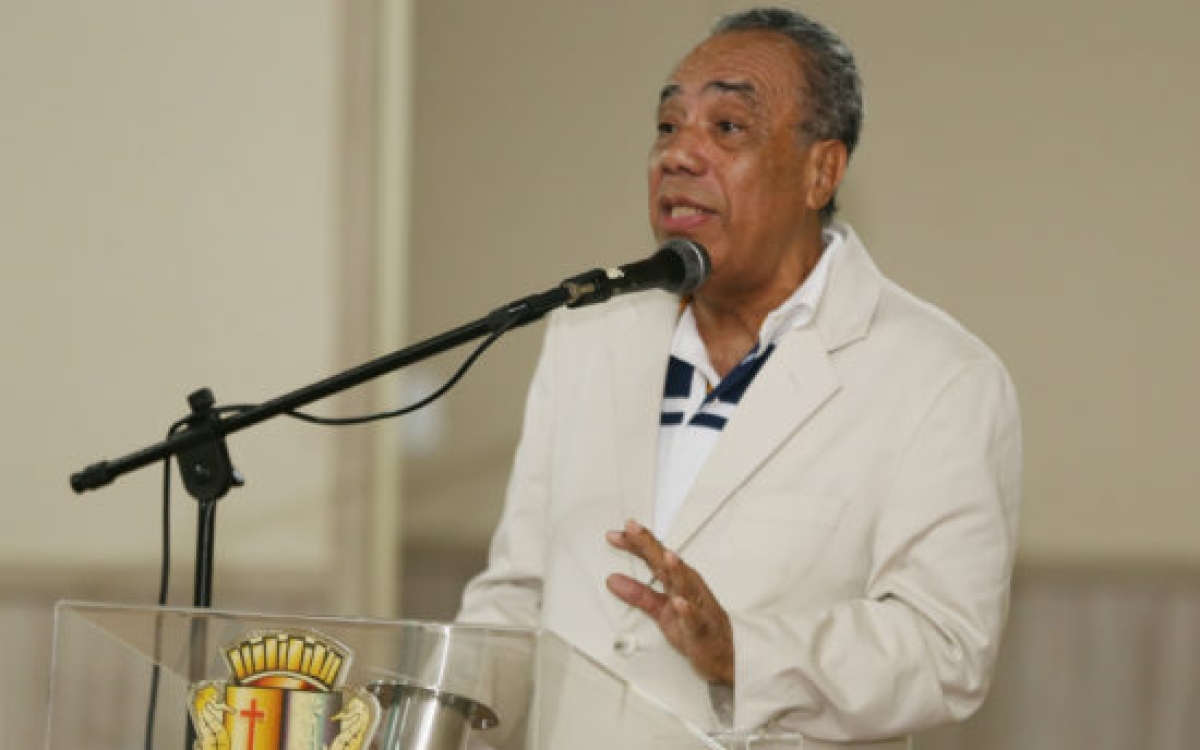 O corpo de João Alves Filho será cremado ainda nesta manhã, no município de Valparaíso de Goiás (Foto: Silvio Rocha)