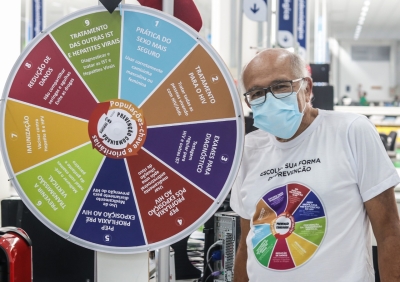 HIV: Quem faz o tratamento correto tem uma vida normal, assegura Almir Santana (Foto: Flávia Pacheco/ SES/SE)