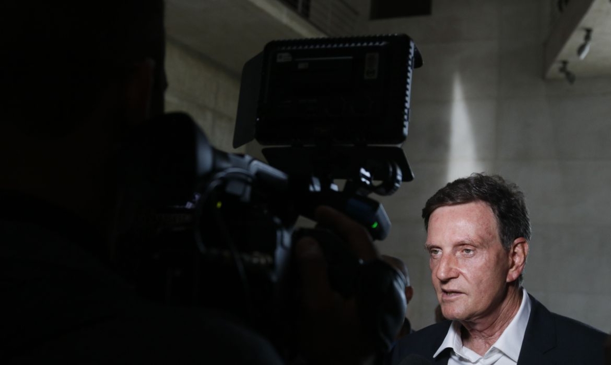 Prefeito Marcelo Crivella é encaminhado à polícia no Rio (Foto: Tânia Rêgo/ Agência Brasil)