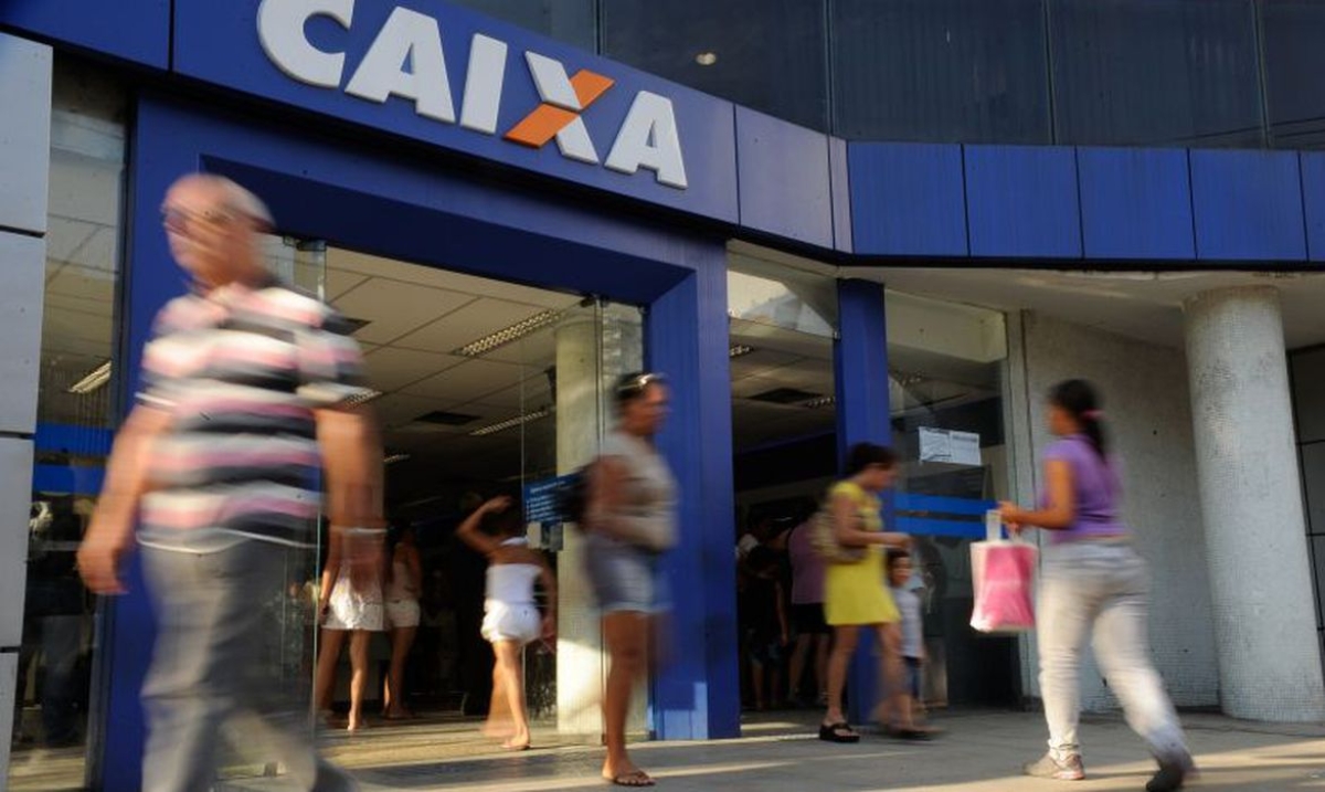 Nascidos em outubro podem sacar auxílio emergencial a partir de hoje (Foto: Tânia Rêgo/ Agência Brasil)