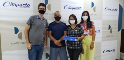 Clientes recebem as chaves do Porto Caelli - Foto: Débora Matos