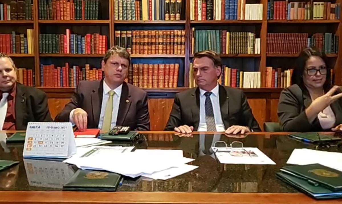 Bolsonaro diz que impostos federais sobre gás e diesel serão zerados (Foto: Reprodução/ Facebook/ Jair Bolsonaro)