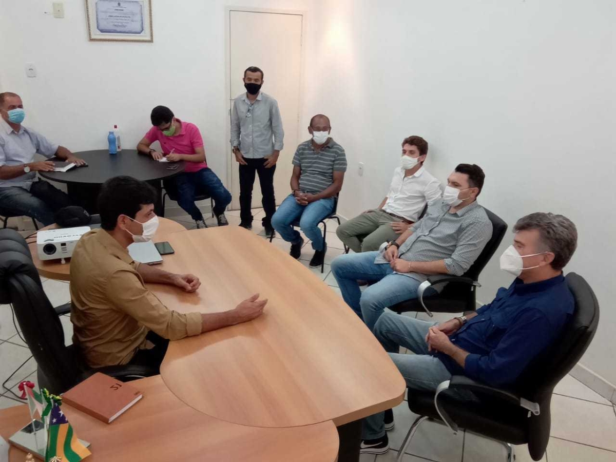 Garibalde Mendonça visita novo prefeito de Salgado (Foto: Assessoria Garibalde Mendonça)