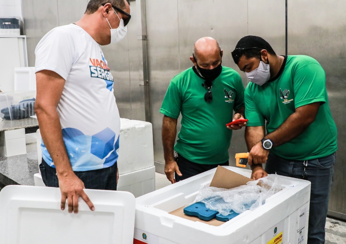 Sergipe recebe remessa de 16.500 doses de vacina contra a Covid-19 (Foto: Flávia Pacheco/ SES/SE)