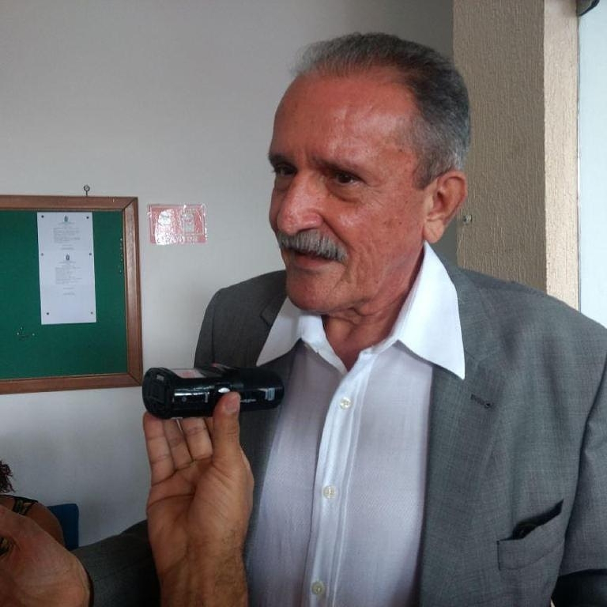 Machado critica proposta de acabar com piso de gastos em saúde e educação (Foto: Assessoria José Carlos Machado)
