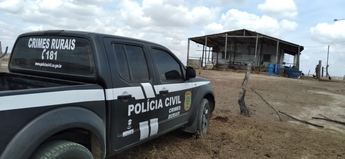 Fiscalização da Polícia Civil e da Emdagro localiza abatedouro clandestino em Cedro de São João (Foto: SSP/SE)