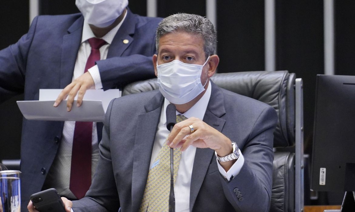 Aprovado texto-base de projeto que permite empresas comprarem vacinas (Foto: Pablo Valadares/ Câmara dos Deputados)