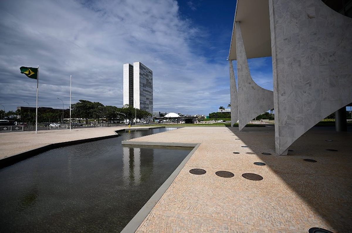 A proposta aprovada pelo Congresso apresenta problemas, como dotações insuficientes para o cumprimento de despesas obrigatórias ou discricionárias (Foto: Pedro França/ Agência Senado)