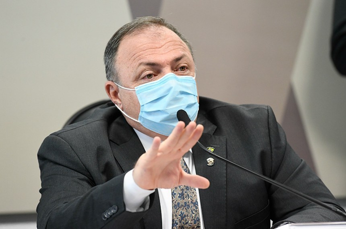 O ex-ministro da Saúde Eduardo Pazuello no segundo dia de depoimento à CPI da Pandemia (Foto: Jefferson Rudy/ Agência Senado)