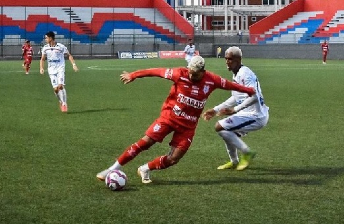 Times marcaram seus gols na primeira etapa, na Arena Cajueiro (Foto: Lucas Vasconcelos/ CS Sergipe)