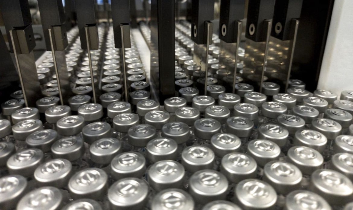 Fiocruz: produção e controle de qualidade do IFA levam 90 dias (Foto: Fiocruz)