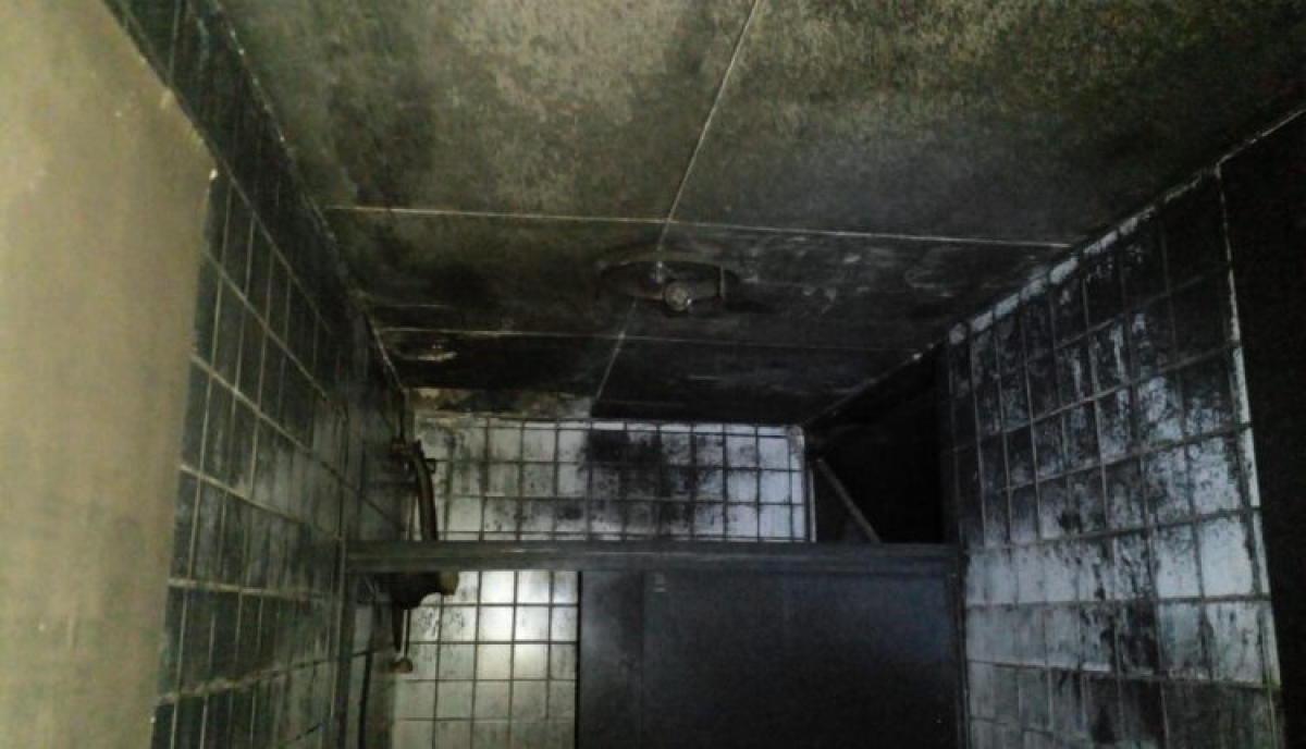 Duas pessoas morrem em incêndio dentro de apartamento em Aracaju (Foto: Portal Infonet)