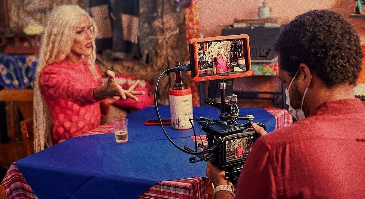 Clipe Amor Bandido (Imagem: Reprodução)