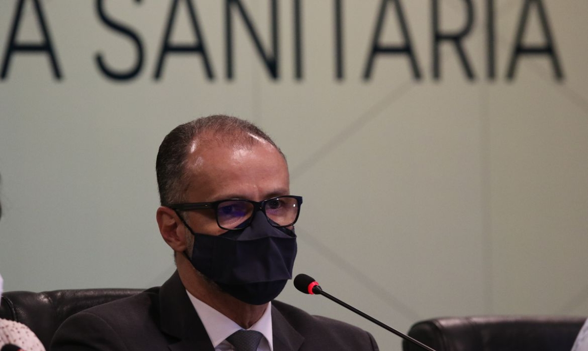 Presidente da Anvisa apela à população que tome segunda dose da vacina (Foto: Fabio Rodrigues Pozzebom/ Agência Brasil)