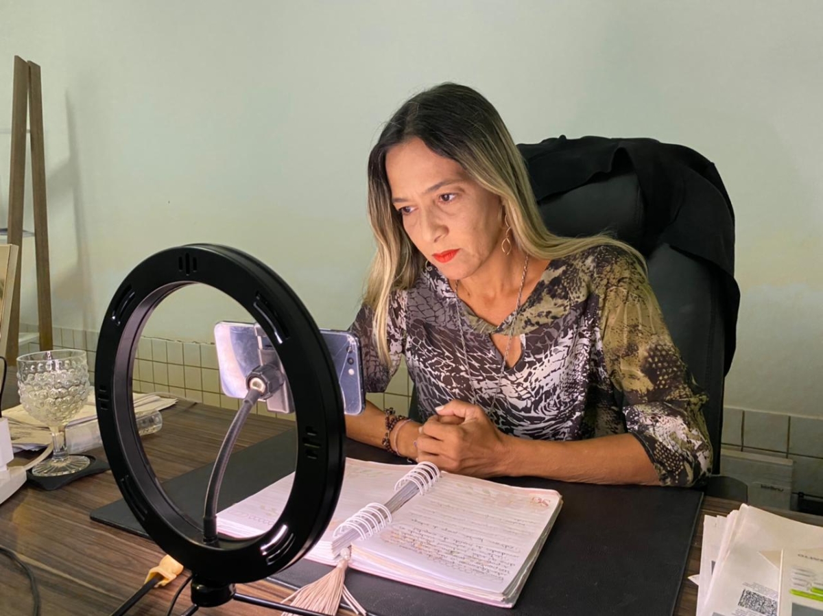Em discurso, Sheyla Galba cobra construção do Hospital do Câncer e repudia violência contra a mulher (Foto: Assessoria Sheyla Galba)