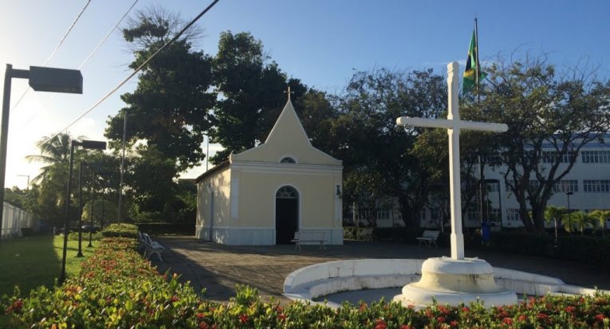 Capela da Unit: fé, devoção e um marco histórico para o bairro Farolândia (Foto: Assessoria de Imprensa Unit)
