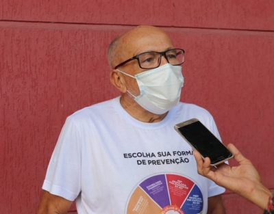 Médicos precisam conversar com idosos sobre Aids e HIV, diz Almir Santana (Foto: SES/SE)