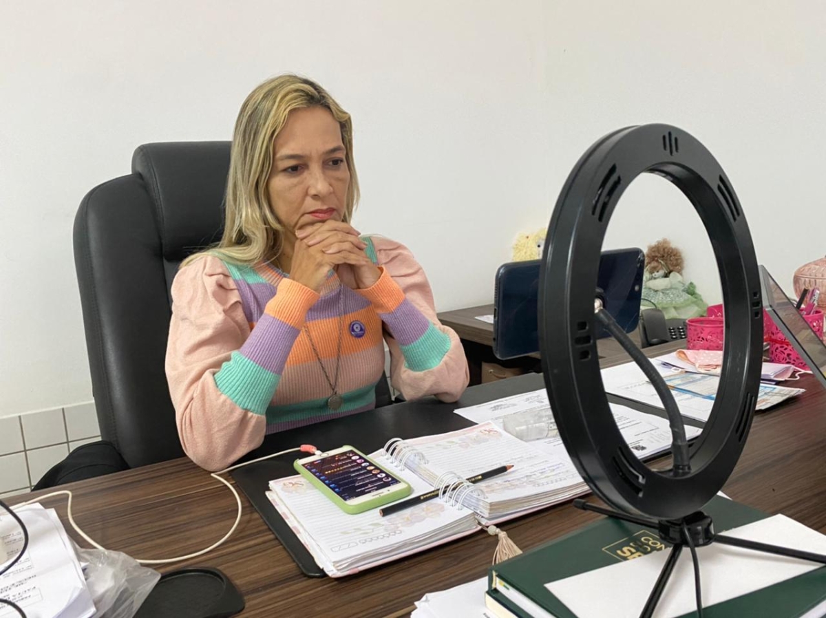 Sheyla Galba relata fila para realizar braquiterapia no Hospital João Alves e defende retomada de eventos (Foto: Assessoria Sheyla Galba)