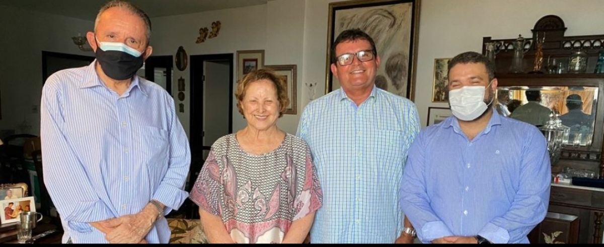 Dirigentes do DEM Sergipe discutem sobre a possível fusão de DEM e PSL (Foto: Assessoria DEM/SE)