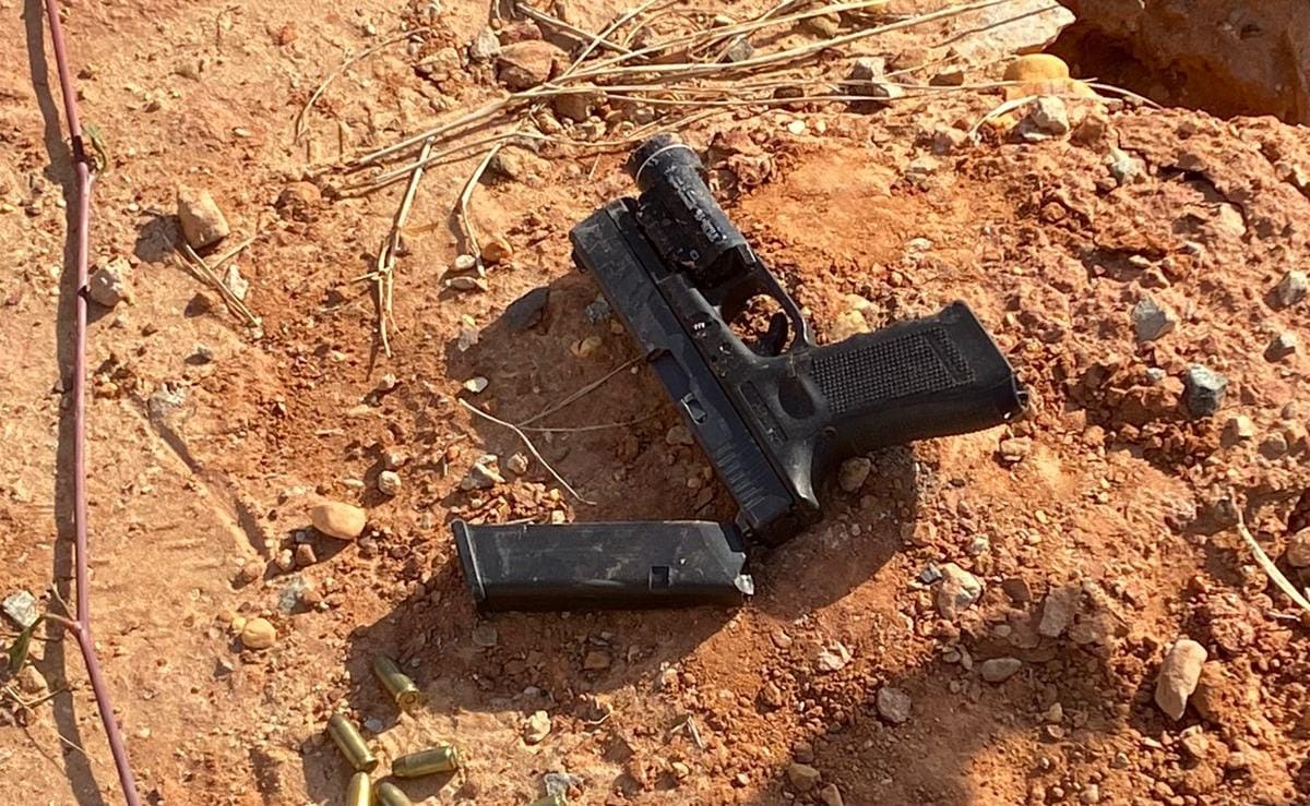 Arma do delegado Marcelo Hercos é encontrada na Zona de Expansão (Foto: SSP/SE)