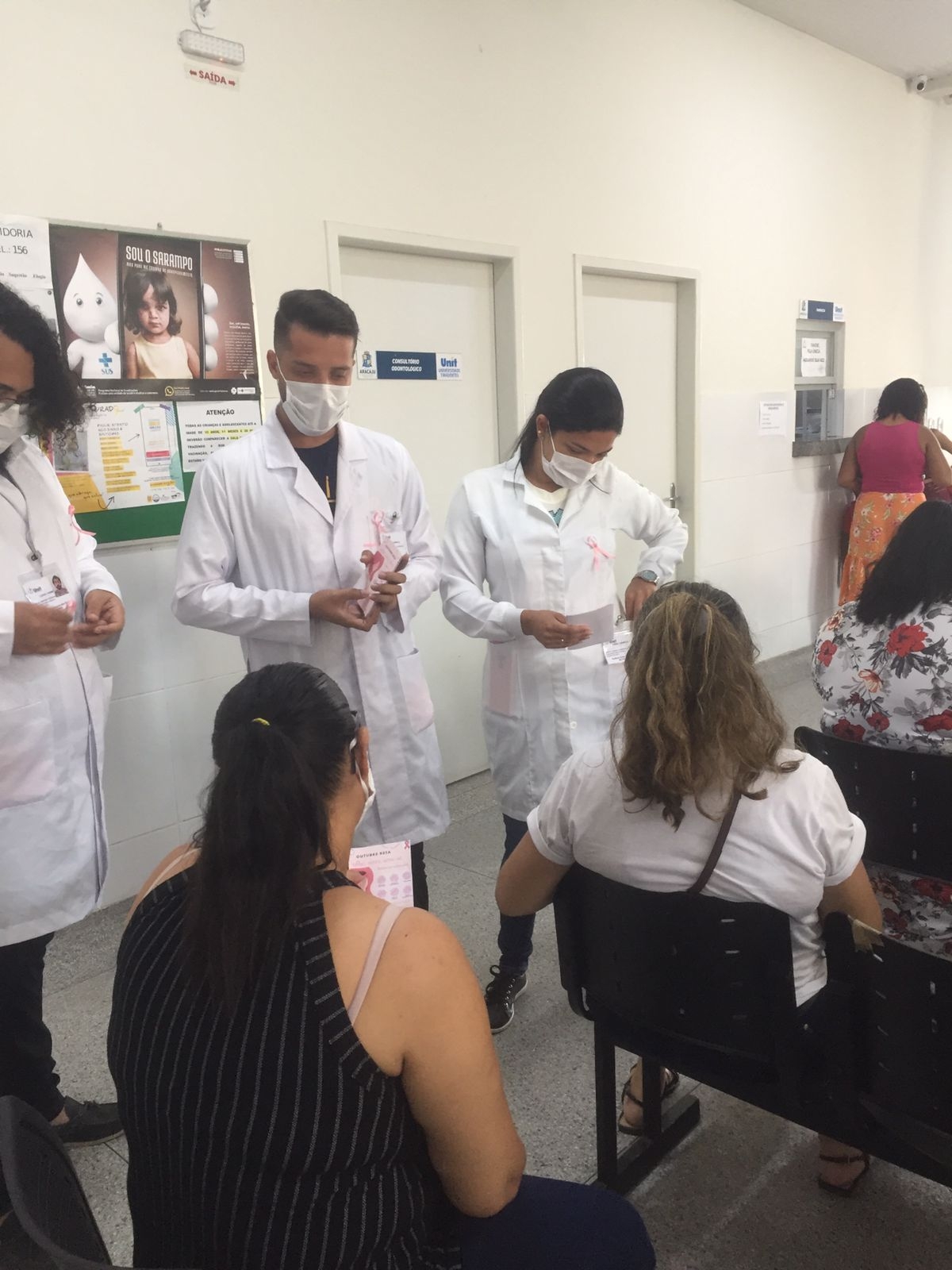 Unit realiza ações alusivas ao Outubro Rosa no 17 de março (Foto: Assessoria de Imprensa Unit)