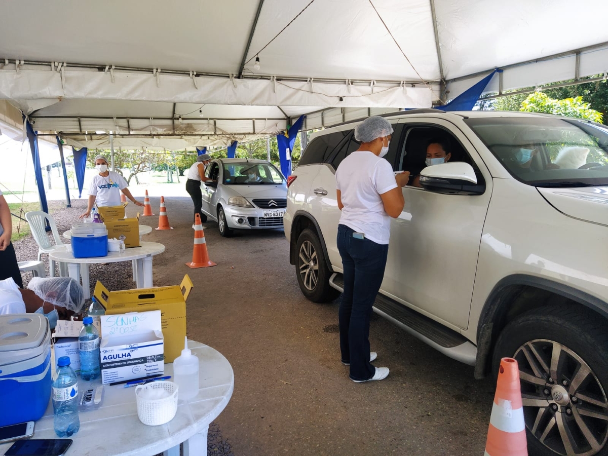Vacinação segue nesta quinta em Aracaju (Foto: SMS Aracaju)