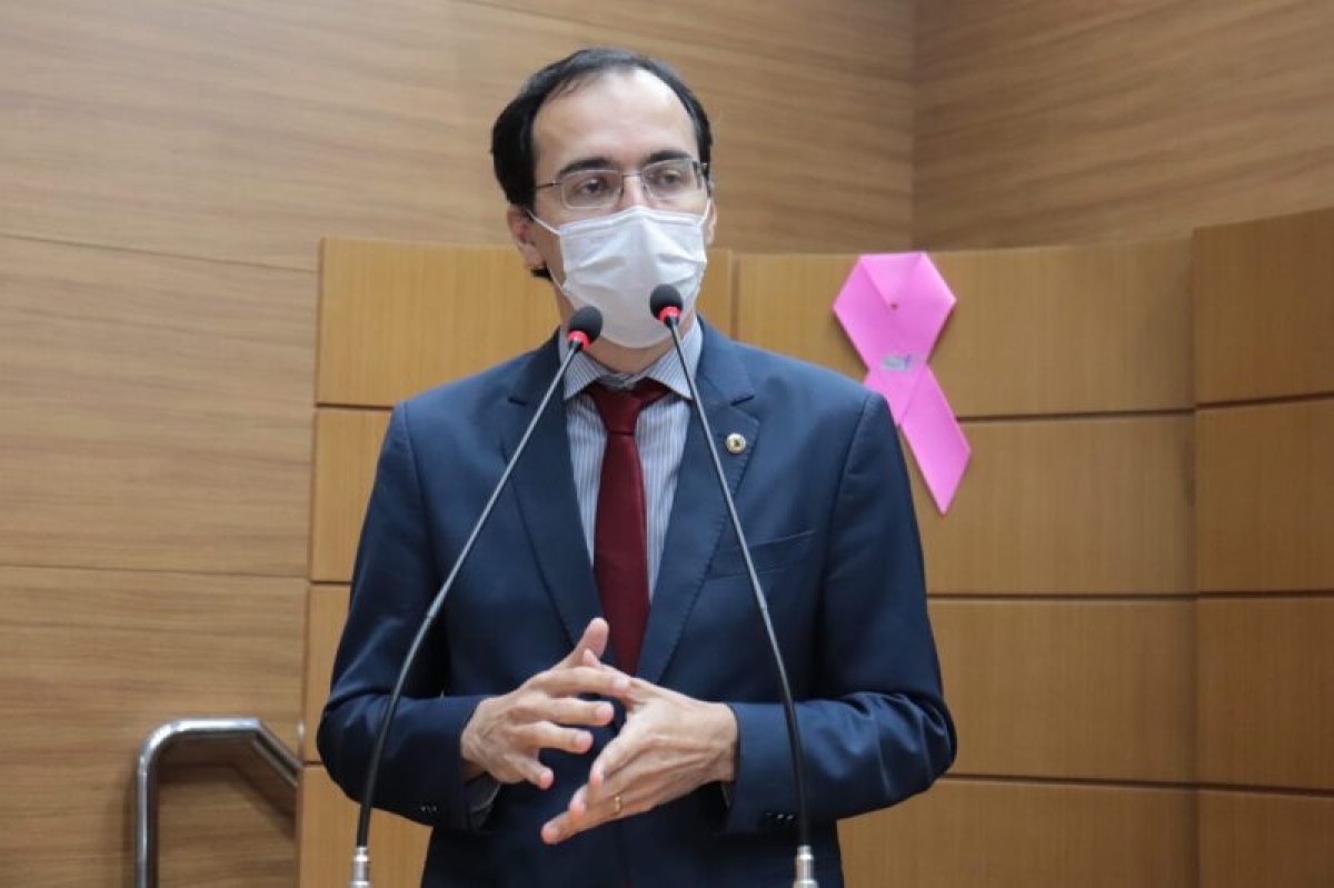 Deputado Georgeo Passos anuncia assinaturas para CPI da Covid-19 em Sergipe (Foto: Jadilson Simões/ Alese)