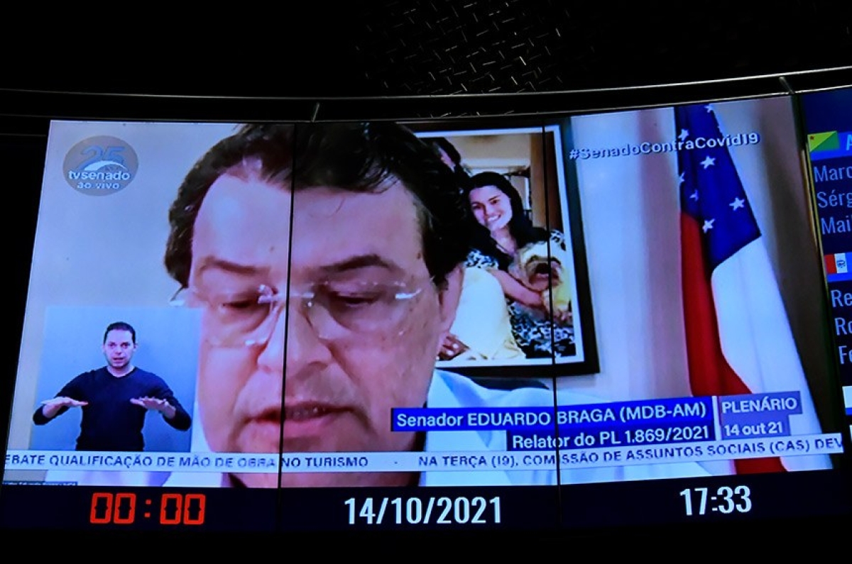O relator do projeto, senador Eduardo Braga (MDB-AM), disse que a aprovação das novas regras vai pacificar as divergências que existem hoje sobre preservação em áreas urbanas no Código Florestal (Foto: Waldemir Barreto/ Agência Senado)