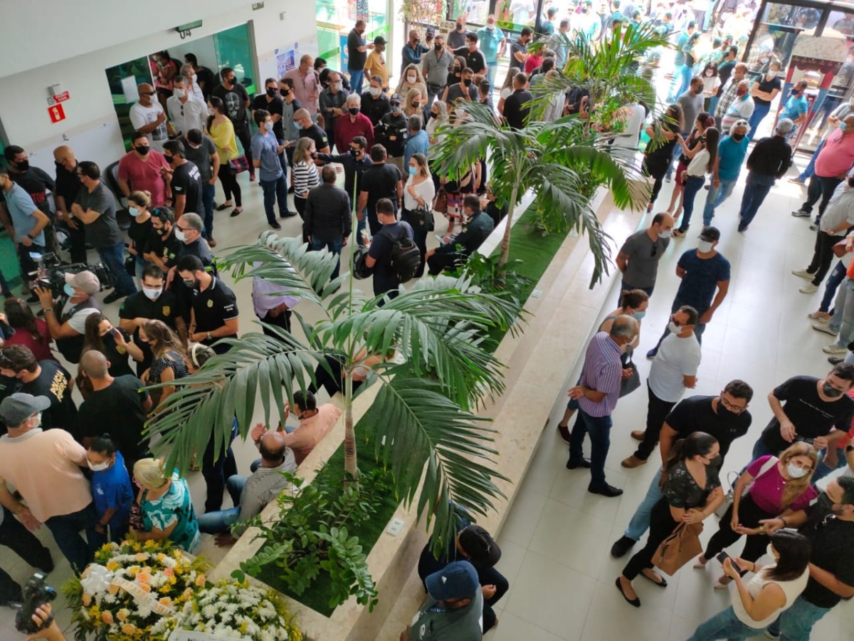 Homenagens marcam a despedida do delegado Marcelo Hercos (Foto: Adepol/SE)