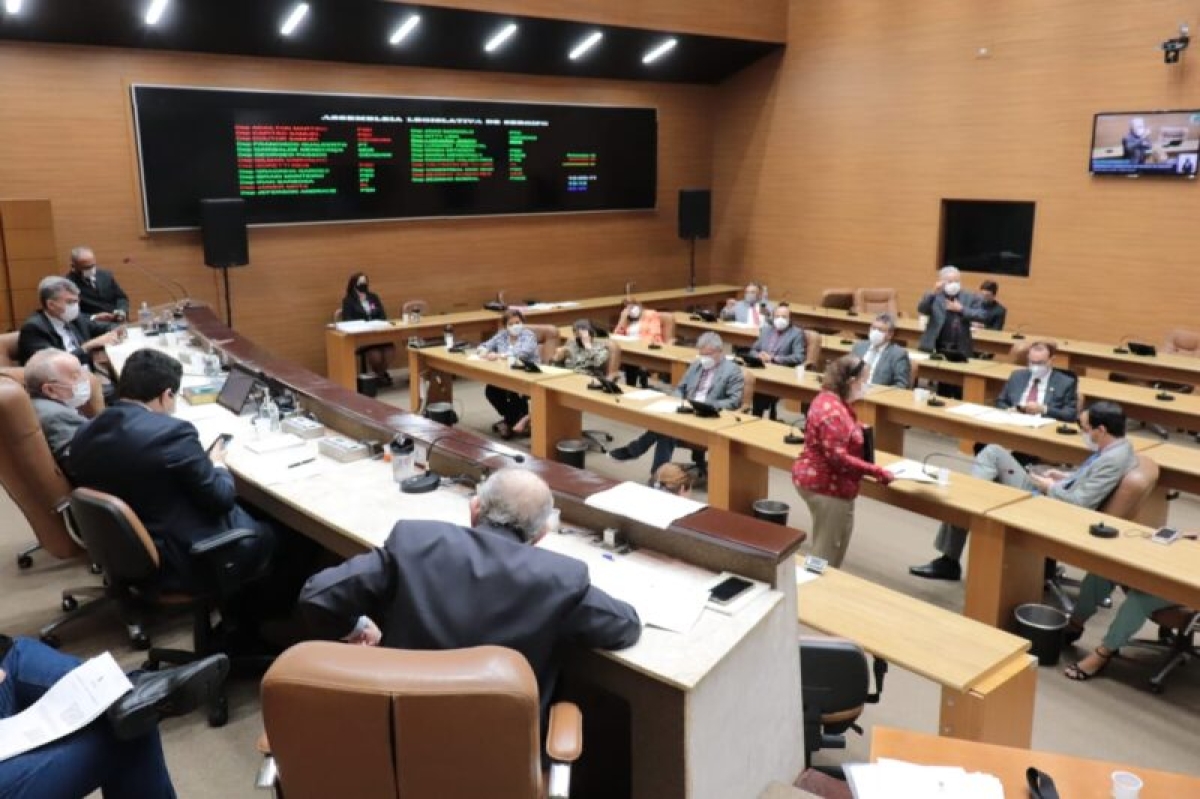 Deputados aprovam projeto de operação de crédito do Executivo (Foto: Jadílson Simões/ Alese)
