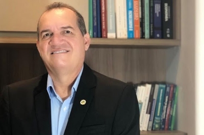 Josenito Oliveira, economista e professor da Unit (Foto: Assessoria de Imprensa Unit)