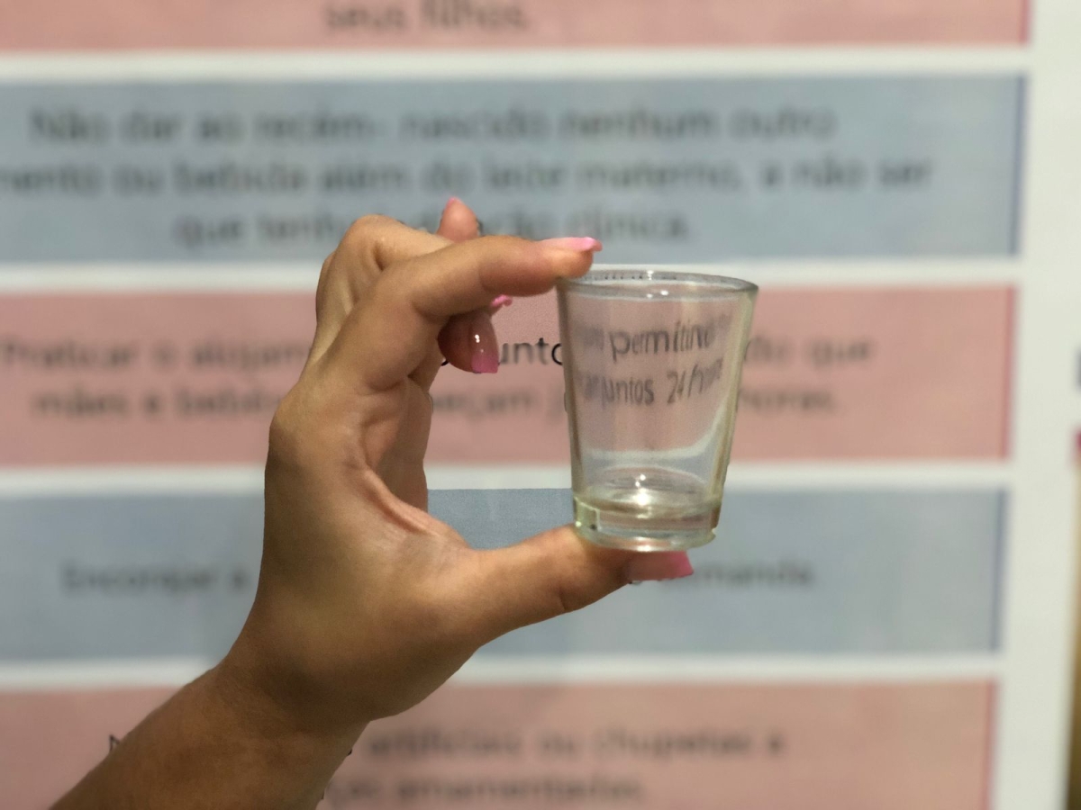 Campanha "Copinhos do Amor" busca arrecadar copos de vidro para ofertar leite materno a bebês prematuros (Foto: SES/SE)
