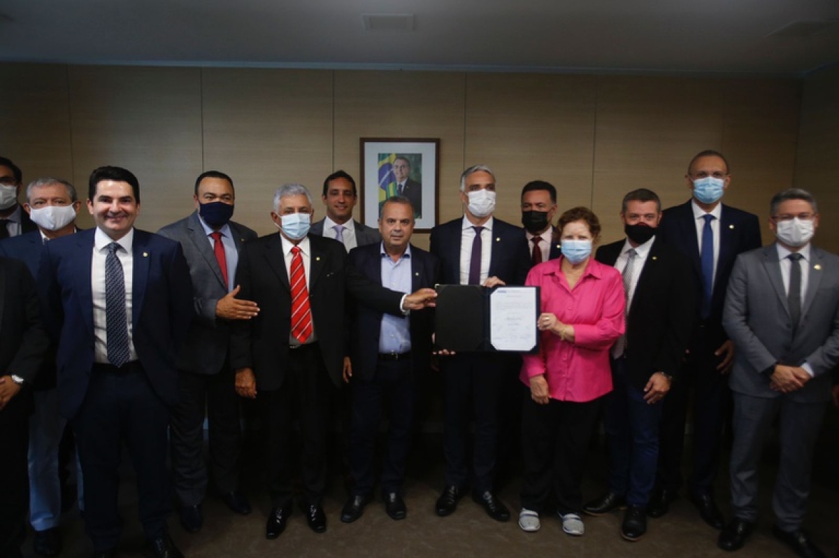 Edital assinado nesta quarta-feira permite a contratação de obras e serviços de engenharia para a primeira etapa do lote 1 do projeto, que inclui obra civil de captação e construção de túnel (Foto: Dênio Simões/ MDR)