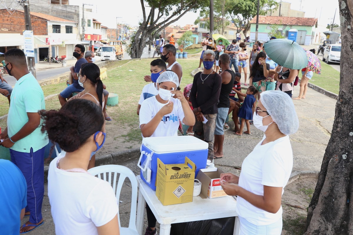 Covid-19: cerca de 58 mil pessoas estão com calendário vacinal atrasado em Aracaju (Foto: Sérgio Silva/ Prefeitura de Aracaju)