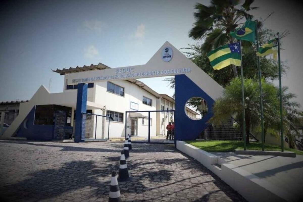 De acordo com Iran, gratificações criam distorções entre atividade-fim e atividade-meio na Seduc (Foto de arquivo: Seduc/SE)