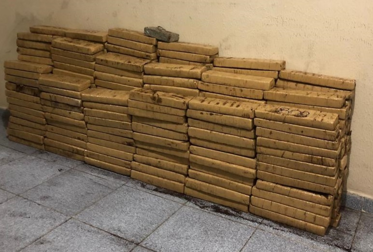Polícia Civil prende suspeito de praticar dois homicídios com mais de 300 kg de maconha (Foto: SSP/SE)