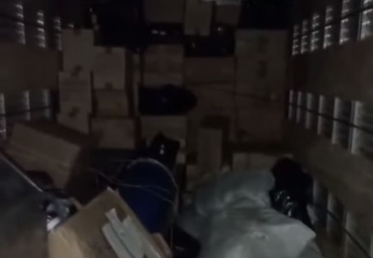 PRF apreende carregamento de calçados falsificados em Umbaúba (Imagem: Reprodução de vídeo/ YouTube/ Portal Infonet)