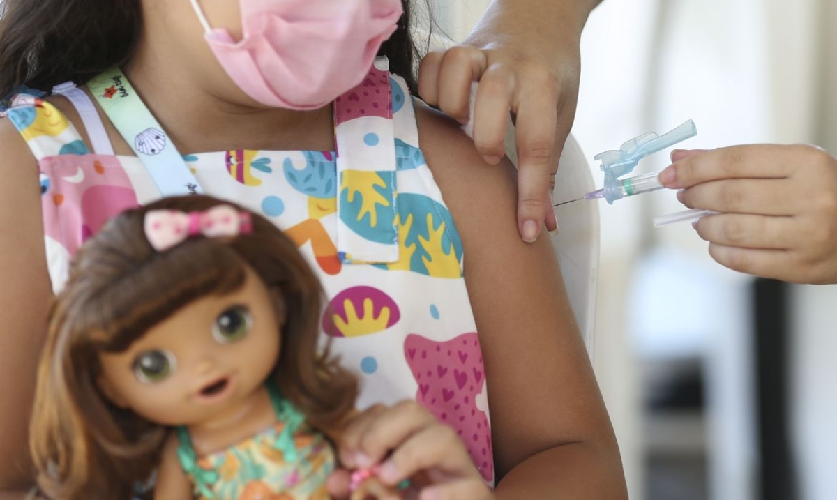 Fiocruz Minas estuda efeitos da vacina em crianças e adolescentes (Foto: José Cruz/ Agência Brasil)