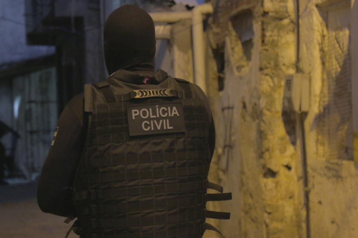Suspeito do homicídio de cantor em Capela se entrega à Polícia Civil em Aracaju (Foto: SSP/SE)
