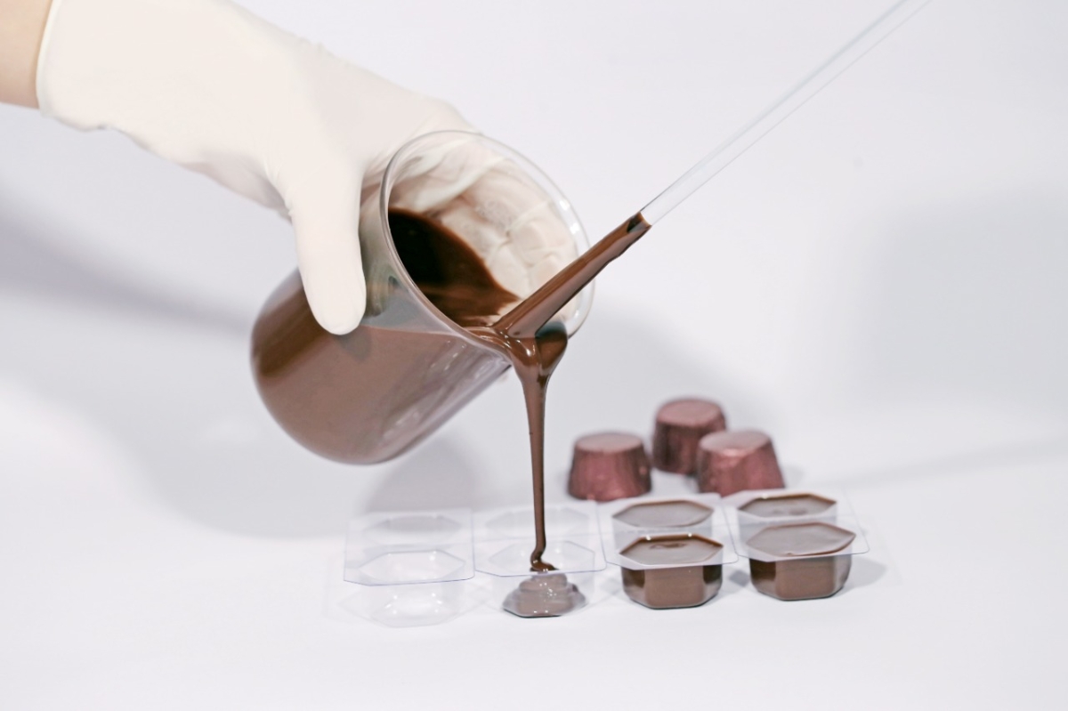 Medicamentos manipulados em formas de  chocolates (Foto: Pharmapele)