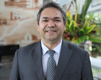 Marcos Wandir, diretor do Sistema Integrado de Bibliotecas da Unit - Foto: Asscom Unit