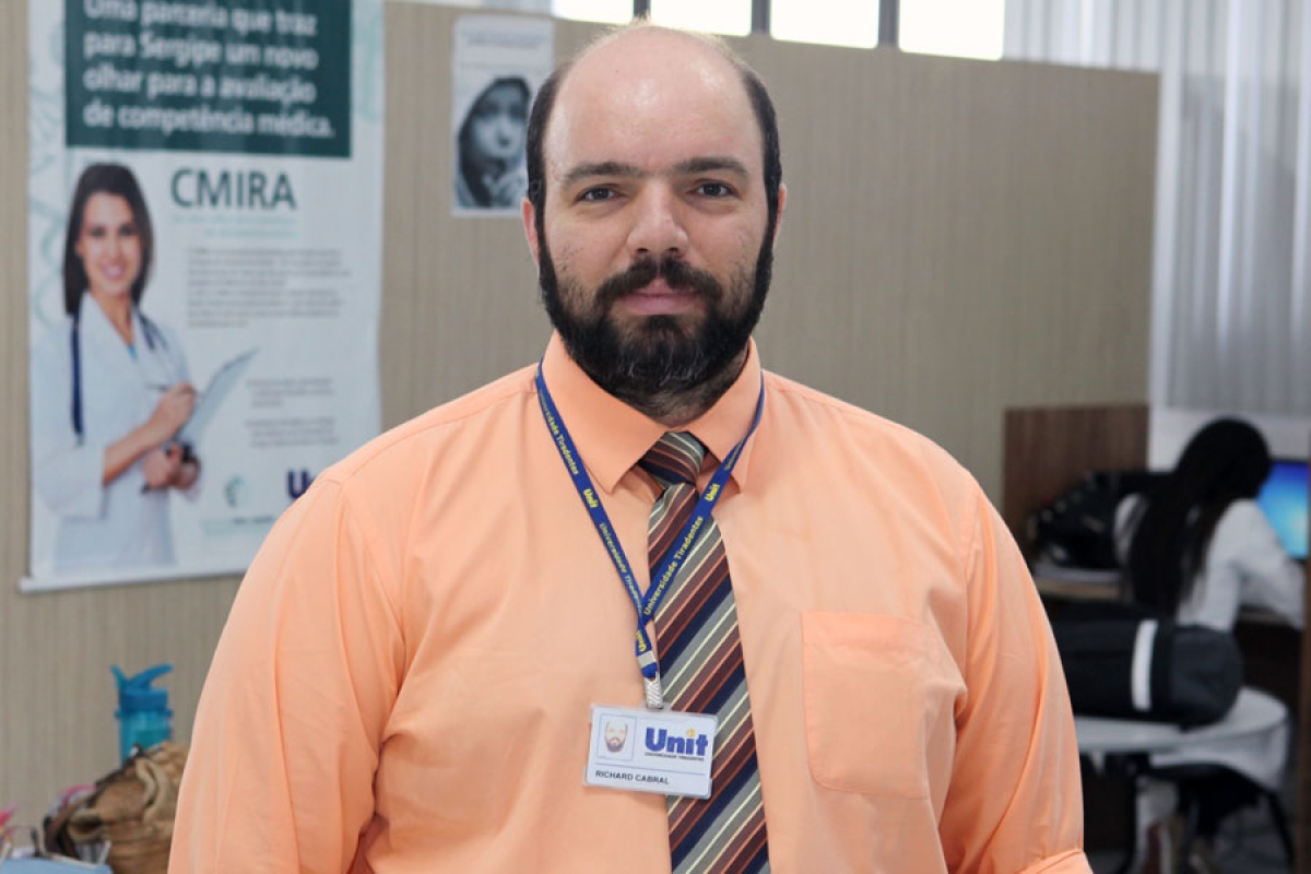 Dr. Richard Halti Cabral, coordenador do curso de Medicina da Unit - Foto: Asscom Unit