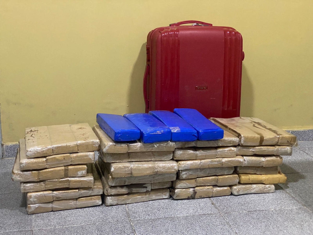 Polícia Civil intercepta carga de maconha e prende três pessoas - Foto: SSP/SE