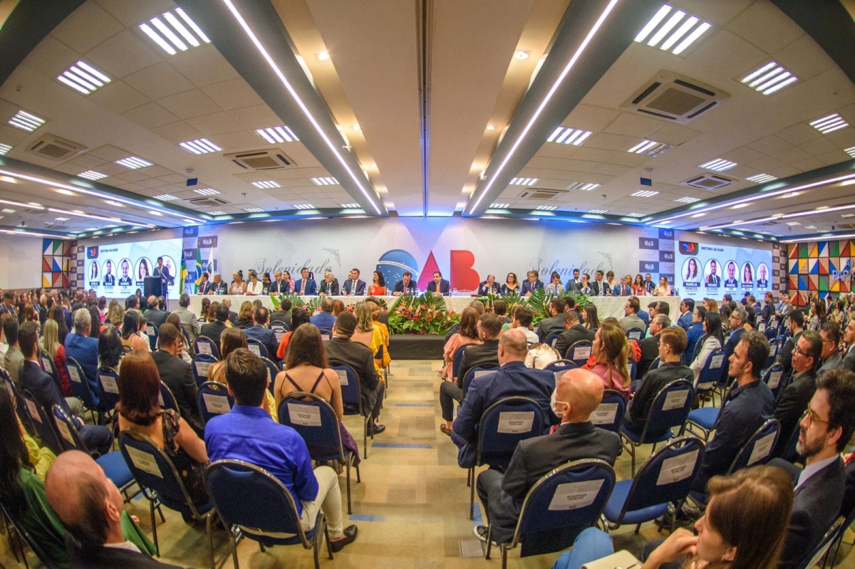 Posse da OAB-SE marcada com a presença de ex-presidentes e do presidente nacional - Foto: Cleverton Ribeiro