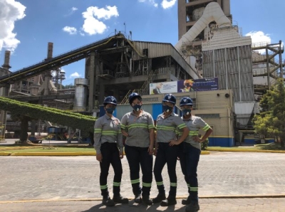 Profissionais com deficiência que atuam na Votorantim Cimentos - Foto: Votorantim Cimentos