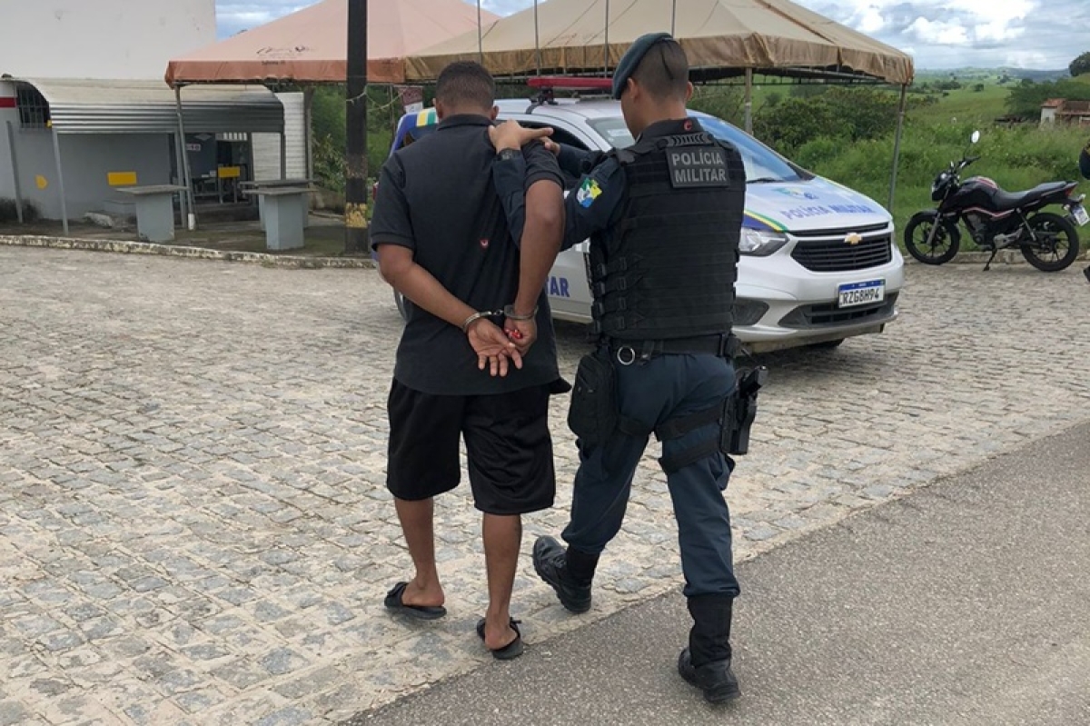 PM prende homem suspeito de tentativa de homicídio em Cedro de São João - Foto: PM/SE