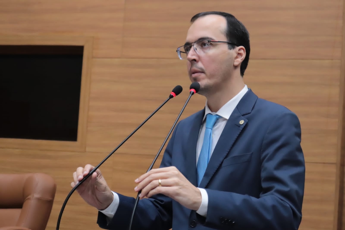 Georgeo Passos apela aos deputados federais para aprovação do piso salarial profissional dos farmacêuticos - Foto: Assessoria Georgeo Passos